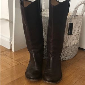 Frye Melissa Button boots. Dark brown. Size 8.5